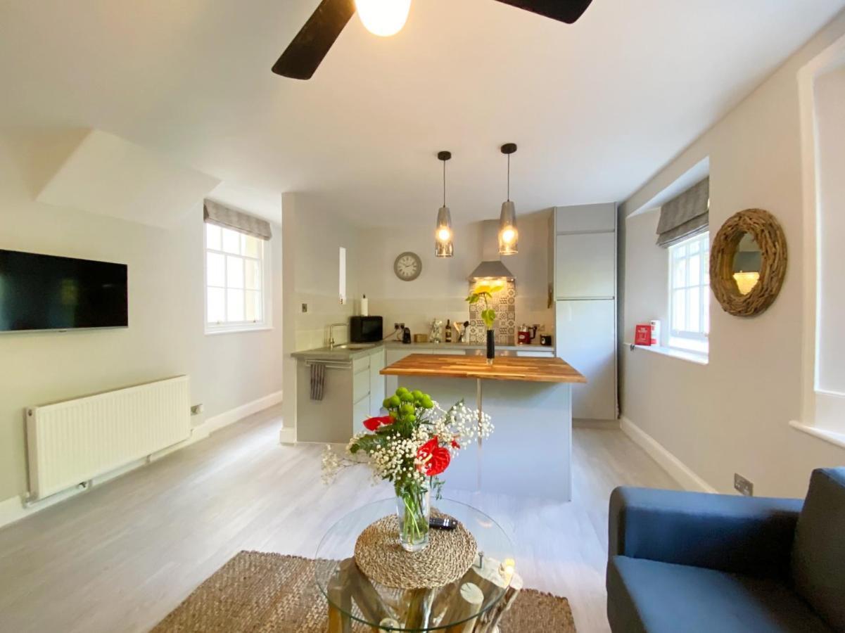 Meadfoot Bay Apartment At Hesketh Crescent Torquay Esterno foto