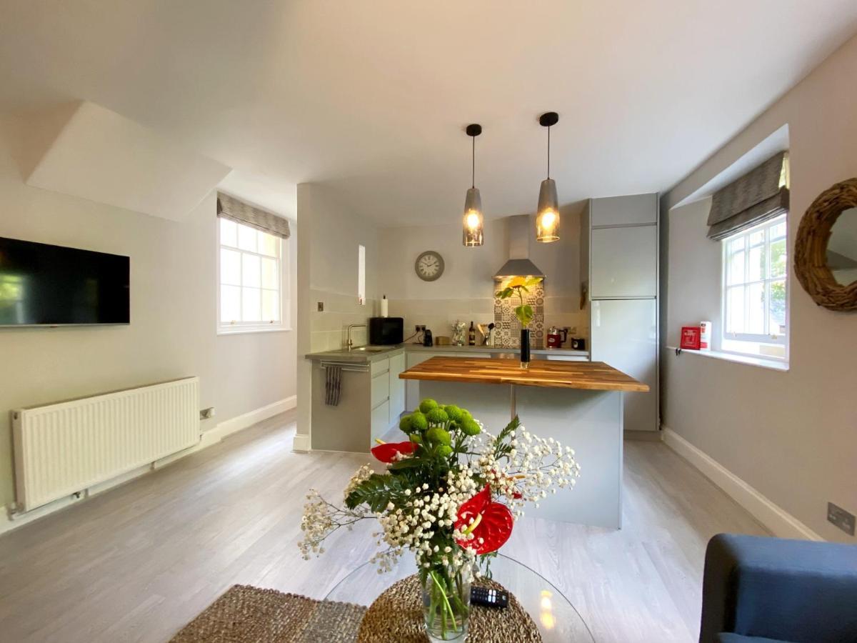 Meadfoot Bay Apartment At Hesketh Crescent Torquay Esterno foto